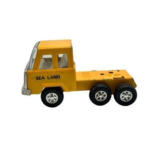 Vintage Yellow "Sea Land" Six-Wheeler Toy Truck Collectible‎